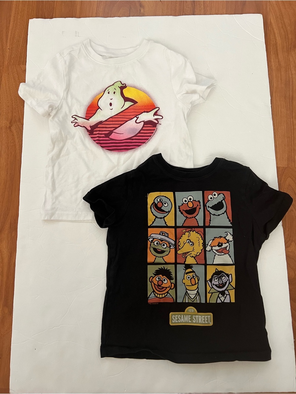 4T toddler unisex t-shirt tee Bundle of 2 Old Navy